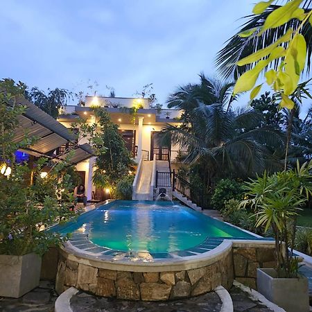 Optimum Residencies Acomodação com café da manhã Negombo Exterior foto