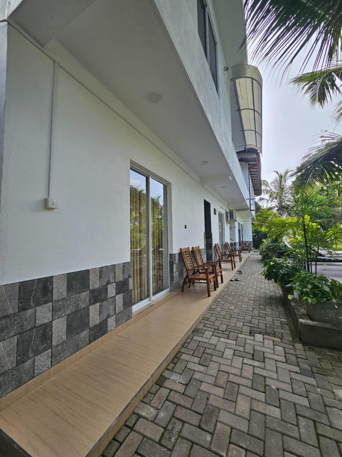 Optimum Residencies Acomodação com café da manhã Negombo Exterior foto