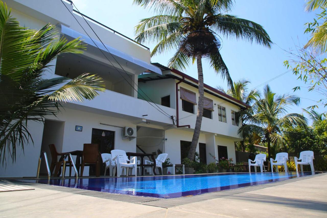 Optimum Residencies Acomodação com café da manhã Negombo Exterior foto